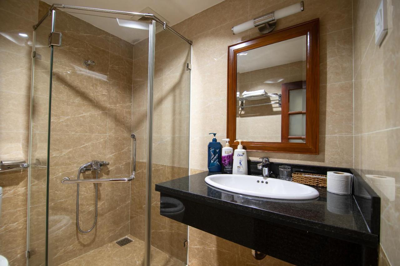 Reddoorz Plus New Sun Hotel Thành Pho Ho Chí Minh Esterno foto